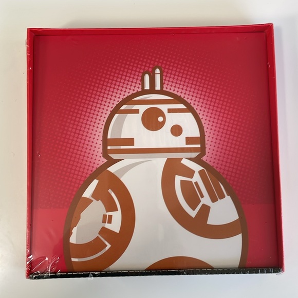Hallmark Star Wars Valentines party set 32 cards, 35 stickers and box new - Picture 2 of 6